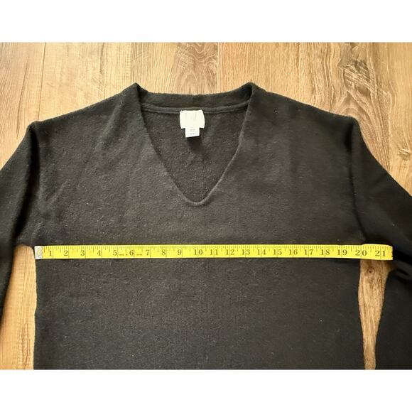 H&M Sweater Womens Size XS Black V-Neck Pullover Poly, Wool‎ Blend GUC - Picture 3 of 9